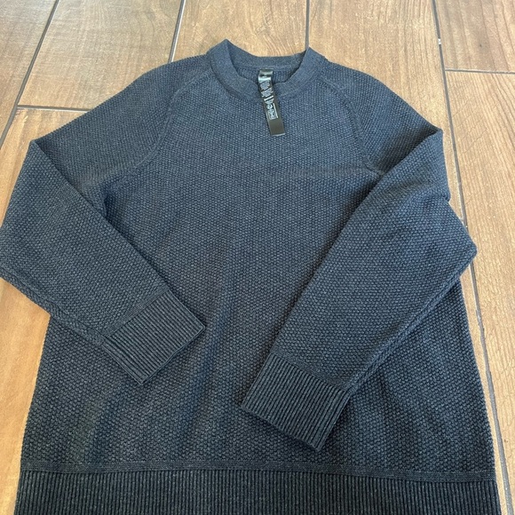 NWOT LULULEMON men’s Textured Knit Crewneck Sweater XS - Picture 3 of 6